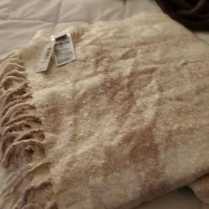 Large Gap wrap/scarf